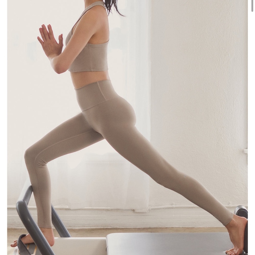 ALO Yoga Tan Seamless Leggings
